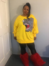 Load image into Gallery viewer, Yellow Tiger Oversized Sweatshirt
